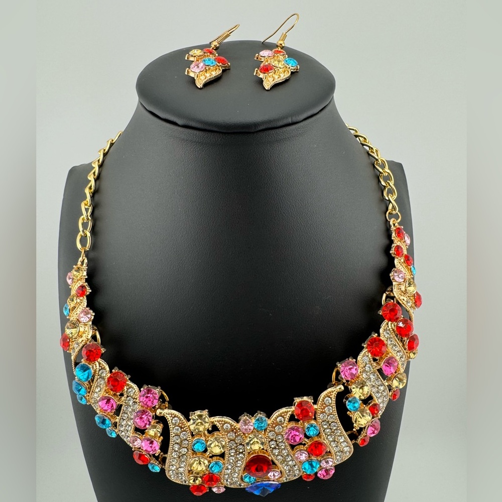 Rhinestone Multicolor Necklace and Earrings Set